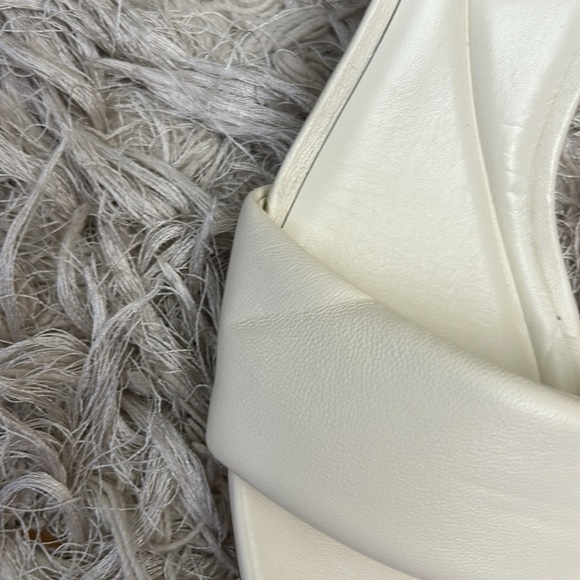 Vince Pepa Leather Ankle Strap Open Toe Kitten Heel Sandals in Marble Cream Sz 9 - Picture 7 of 14